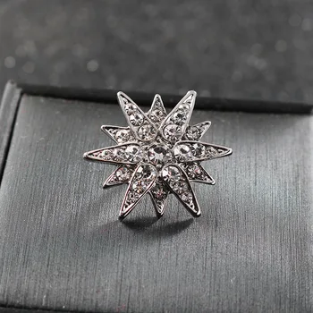 Kórejský Módne Cubic Zirconia Star Brošňa Pin pre Mužov Klope Tlačidlo Vyhovovali Corsage Odznak Golier na Košeli Príslušenstvo Šperky, Luxusné